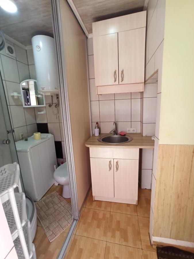 Смарт-Економ,10 Хв До Ж/Д Вокзалу Apartman Lviv Kültér fotó